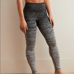 American Eagle Ombré Leggings